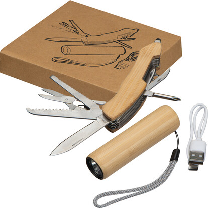 set-taschenlampe-messer-oldham-beige-a-nr-379513-01-coole-eventideen-com.jpg set-taschenlampe-messer-oldham-beige-a-nr-379513-01-coole-eventideen-com.jpg