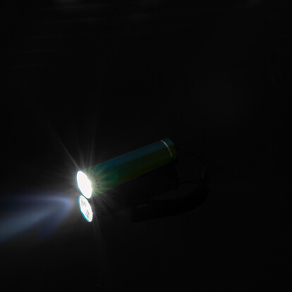 taschenlampe-utrecht-blau-a-nr-410404-02-coole-eventideen-com.jpg
