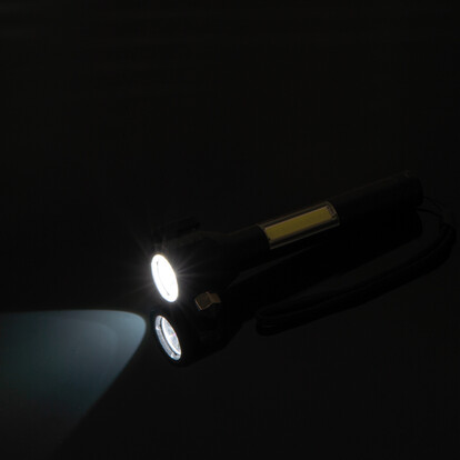 wiederaufladbare-taschenlampe-trent-schwarz-a-nr-412803-02-coole-eventideen-com.jpg