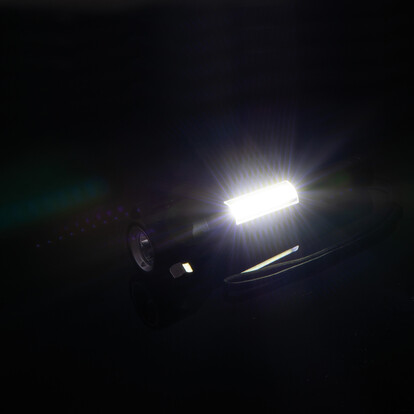 wiederaufladbare-taschenlampe-trent-schwarz-a-nr-412803-03-coole-eventideen-com.jpg