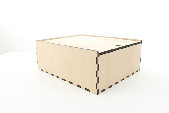 geschenkbox-fuer-whisky-rum-a-nr-lir-1025-03-coole-eventideen-com.jpg geschenkbox-fuer-whisky-rum-a-nr-lir-1025-03-coole-eventideen-com.jpg