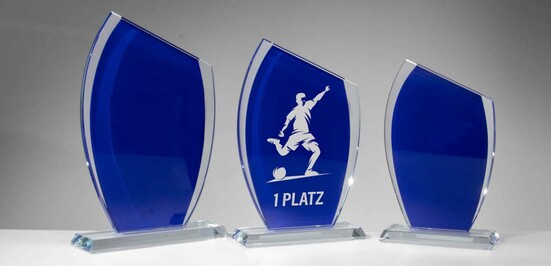 kristallglas-trophaee-schraeg-2-gross-a-nr-sti-68160-01-coole-eventideen-com.jpg