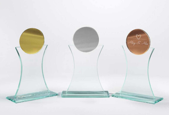 spiegelglas-trophaee-2-gold-a-nr-sti-68315-01-coole-eventideen-com.jpg spiegelglas-trophaee-2-gold-a-nr-sti-68315-01-coole-eventideen-com.jpg