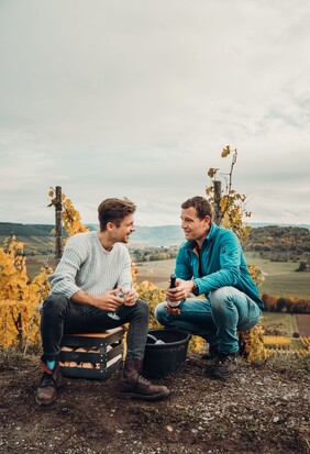 hoefats-crate-auflagebrett-a-nr-hoef-120201-03-coole-eventideen-com.jpg hoefats-crate-auflagebrett-a-nr-hoef-120201-03-coole-eventideen-com.jpg